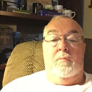 Meet your Posher, Larry